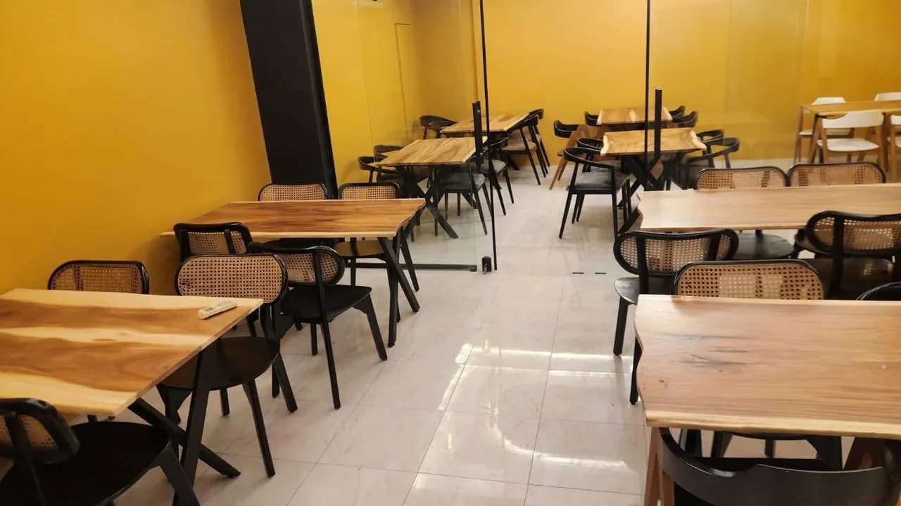 Hotel & Restaurant Tables 2